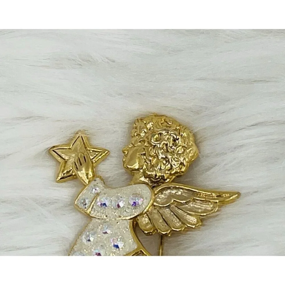 Vintage Brooch Gold Tone Pin 2